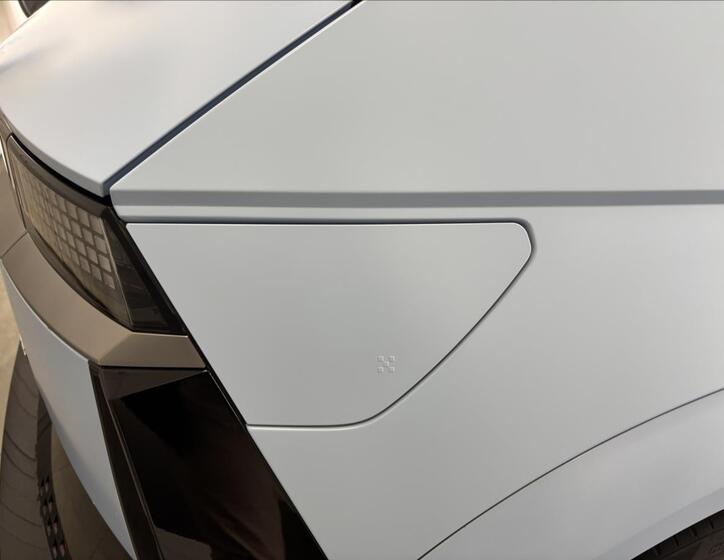 Hyundai IONIQ 37