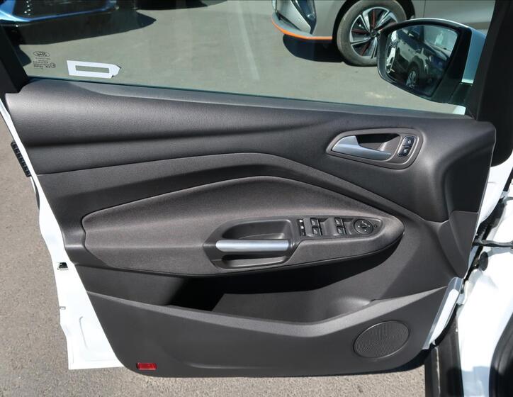 Ford Grand C-MAX 19