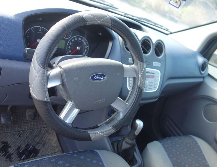Ford Tourneo Connect 21
