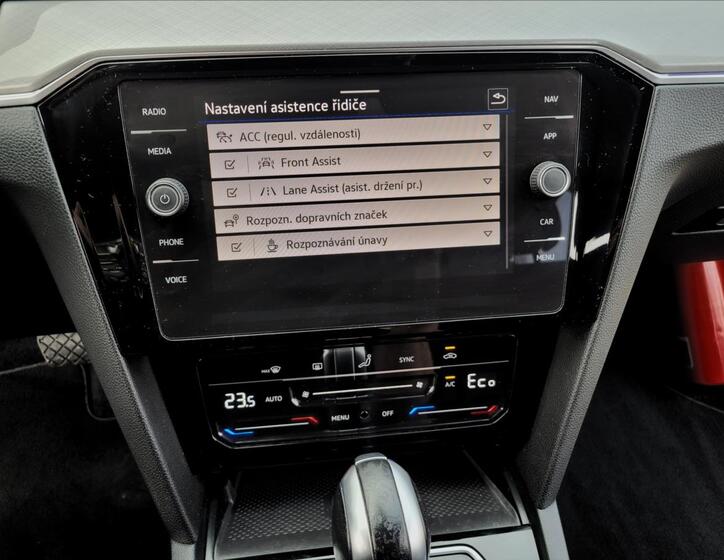 Volkswagen Passat 32