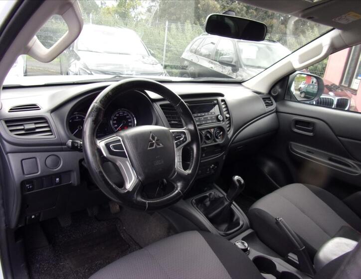 Mitsubishi L200 16