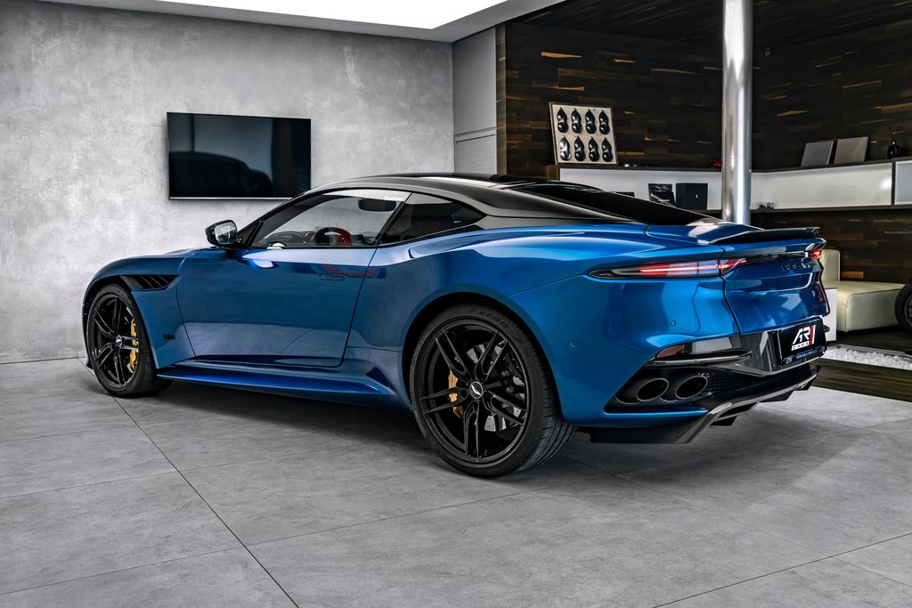 Aston Martin DBS