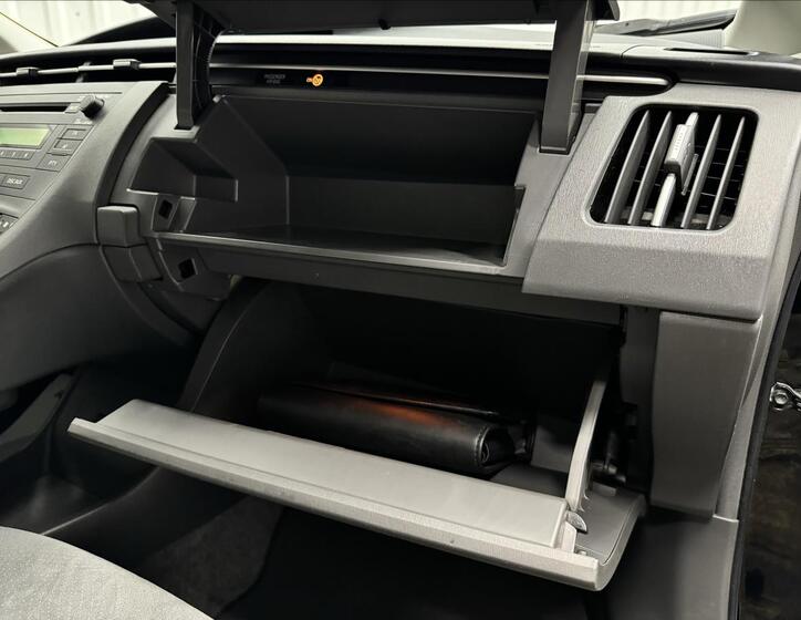Toyota Prius 30