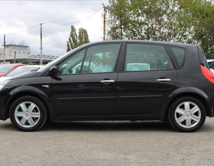 Renault Scénic 8