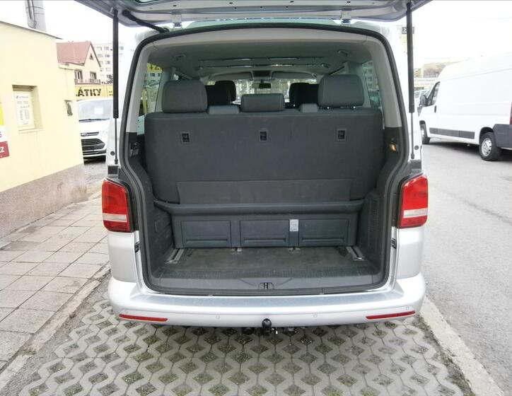 Volkswagen Multivan 6