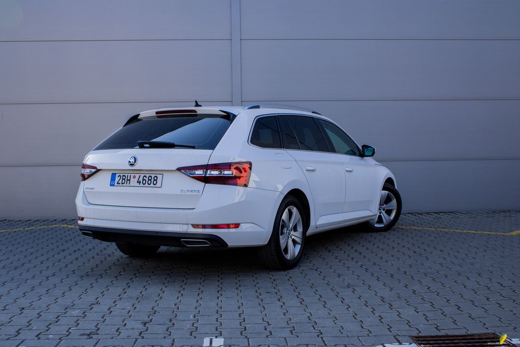 Škoda Superb