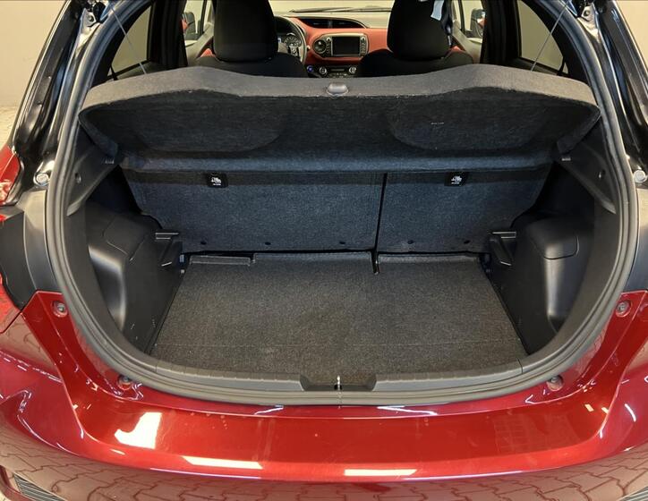 Toyota Yaris 10