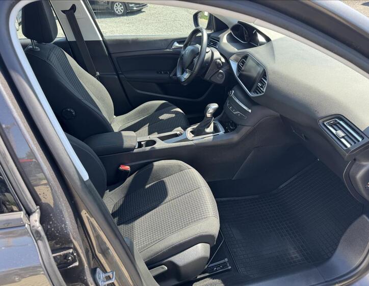 Peugeot 308 17