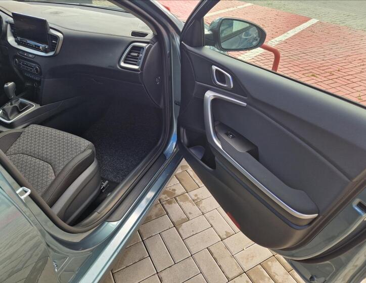 KIA Ceed 11