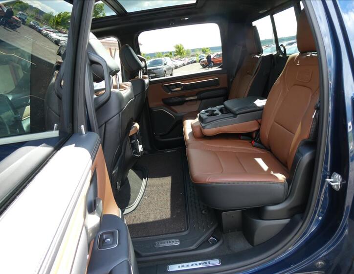 Dodge RAM 29