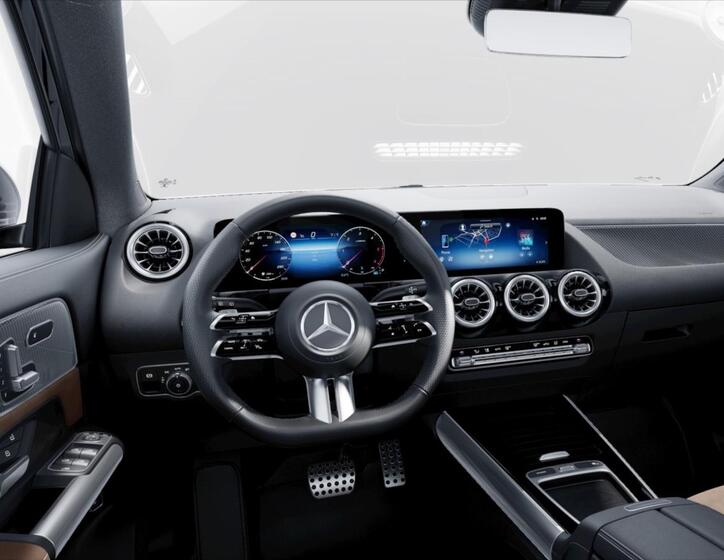 Mercedes-Benz GLA 6