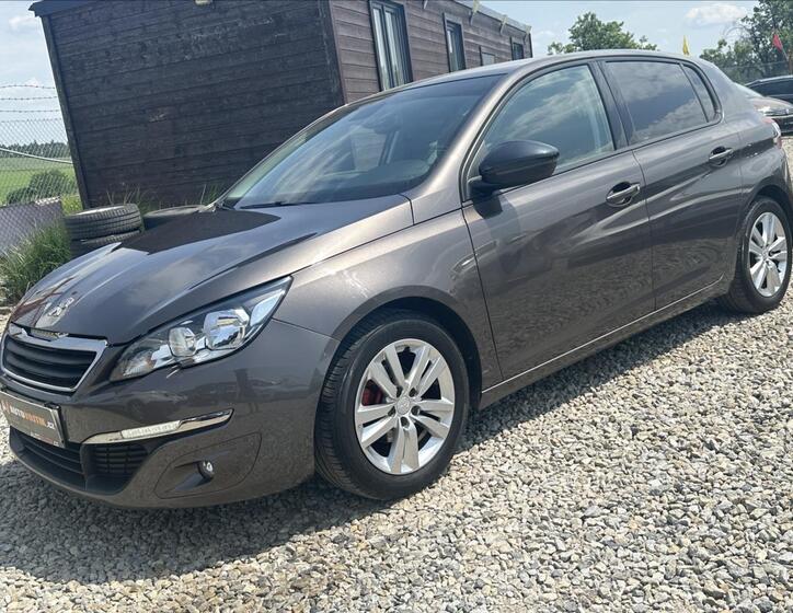 Peugeot 308 1