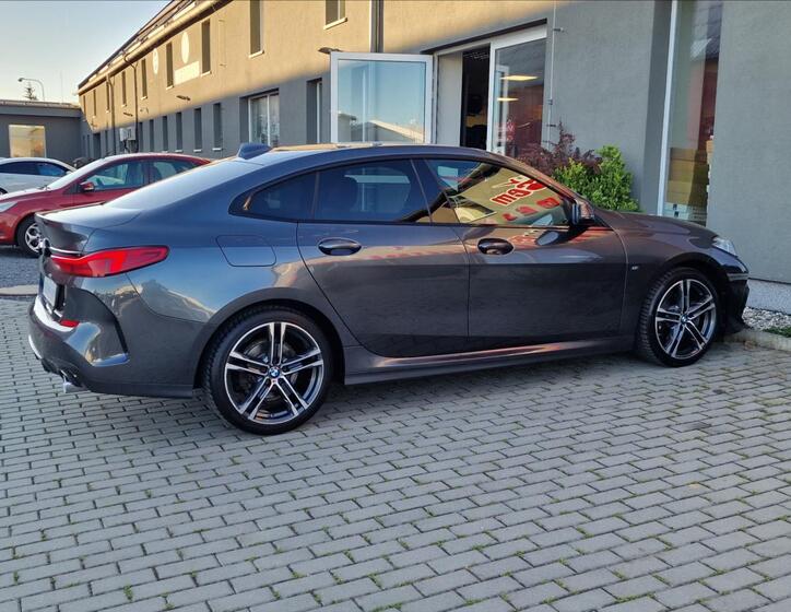 BMW Řada 2 11