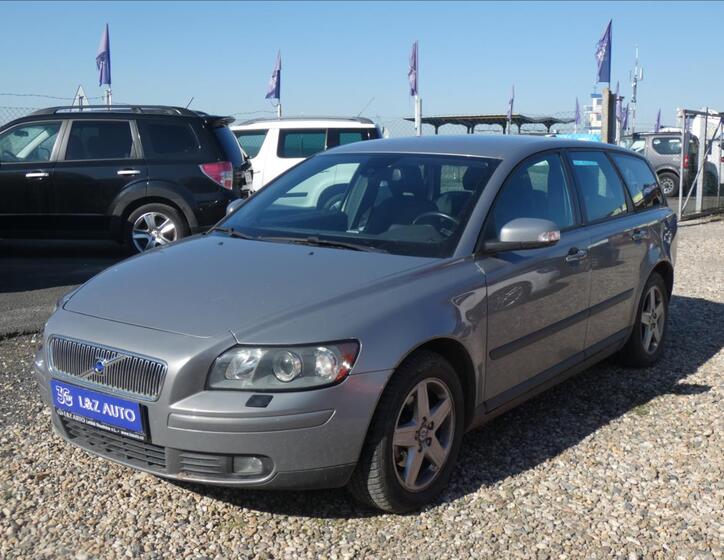 Volvo V50 1
