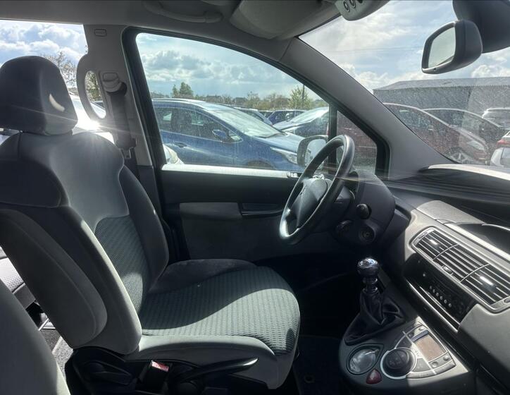 Citroën C8 23