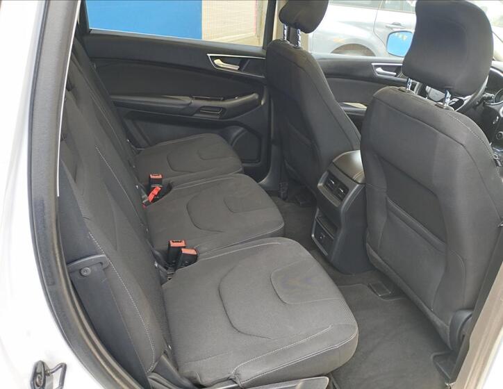 Ford S-MAX 9