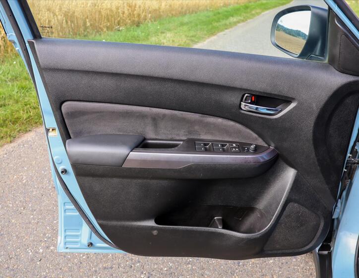 Suzuki Vitara 10