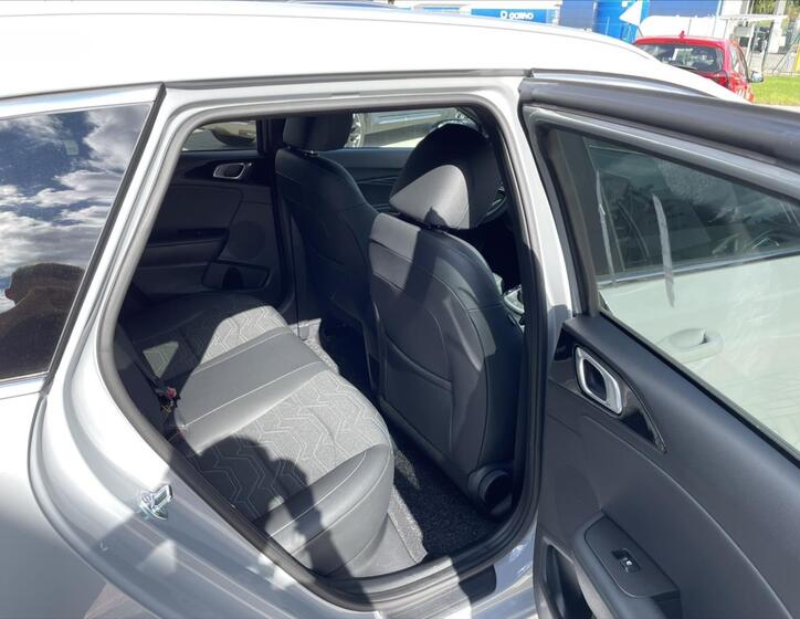 KIA Ceed 12
