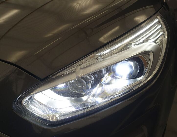 Ford Galaxy 33