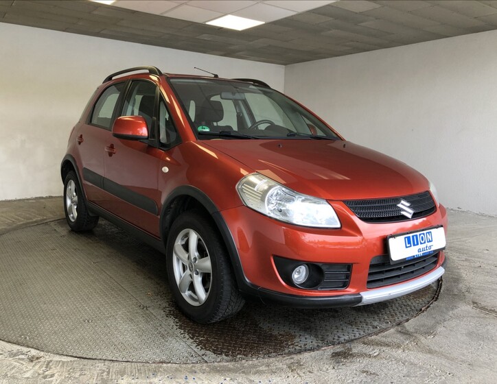 Suzuki SX4 1