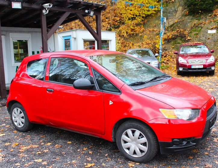 Mitsubishi Colt 4
