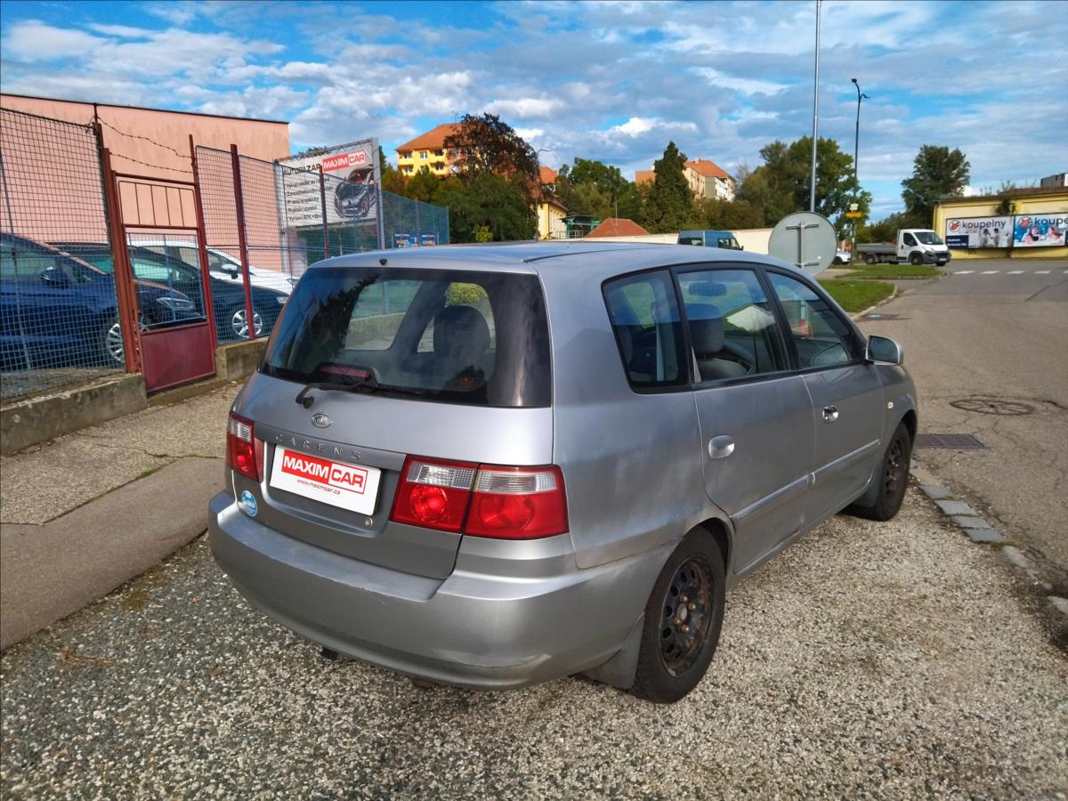 KIA Carens