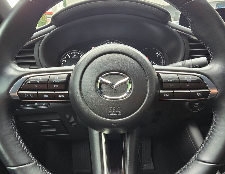 Mazda 3 14