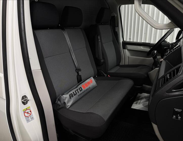 Volkswagen Transporter 38