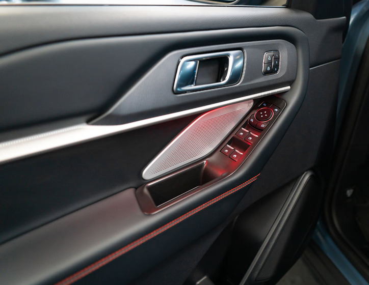 Ford Explorer 17