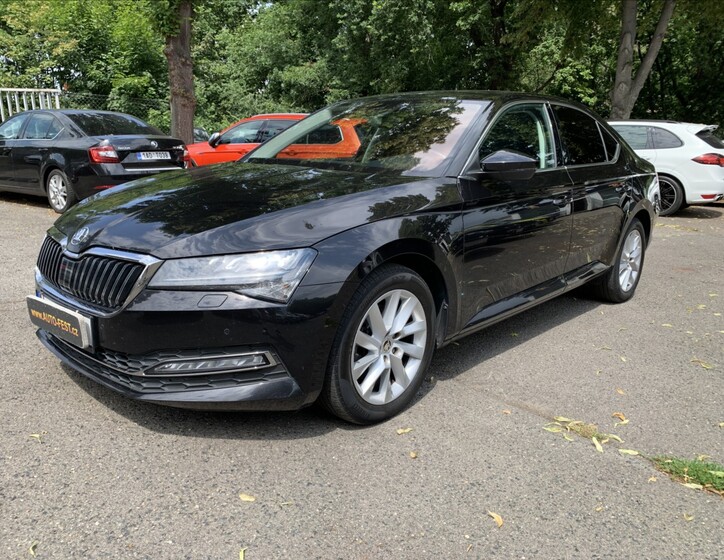 Škoda Superb 1