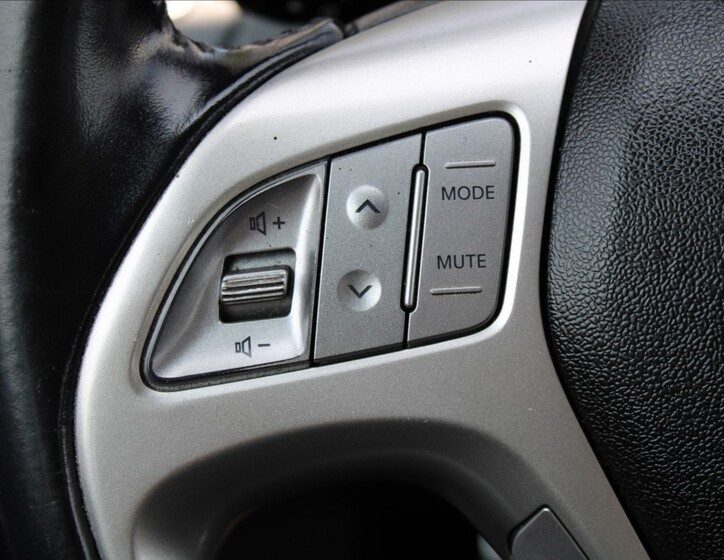 Hyundai ix35 17