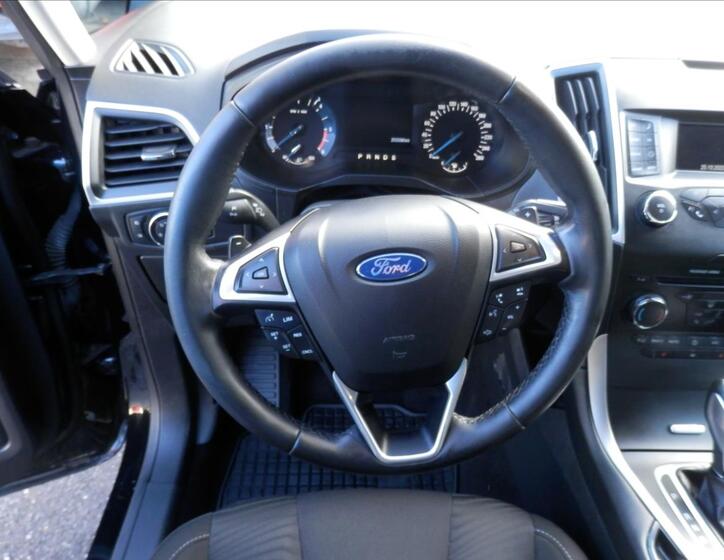 Ford S-MAX 10