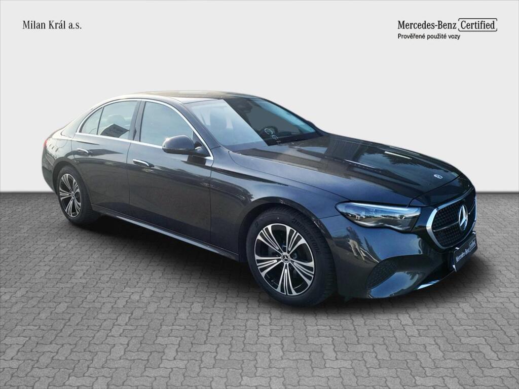 Mercedes-Benz Třídy E 7