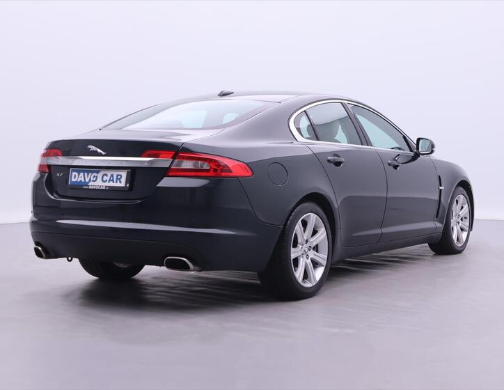 Jaguar XF 7