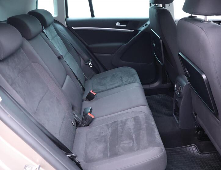 Volkswagen Tiguan 12