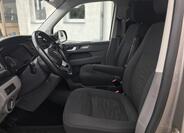 Volkswagen Caravelle 17