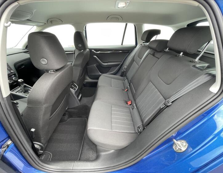 Škoda Octavia 15
