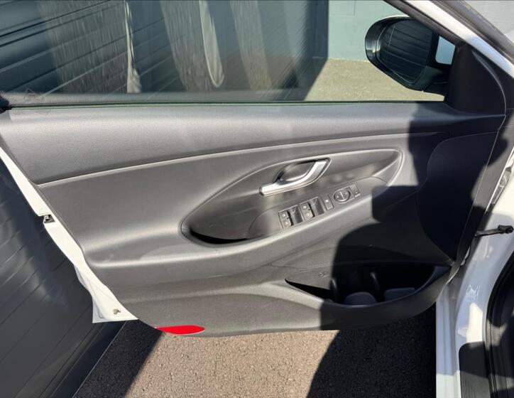 Hyundai i30 20