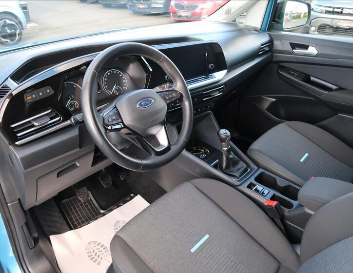Ford Tourneo Connect 9