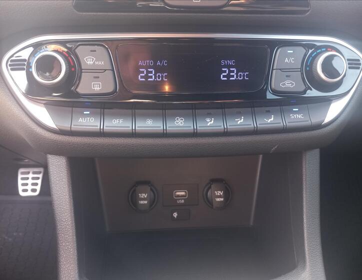 Hyundai i30 17