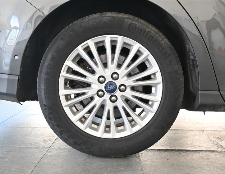 Ford Galaxy 33