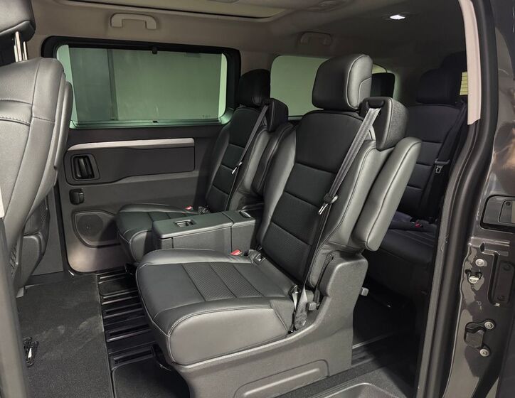 Toyota ProAce Verso 10