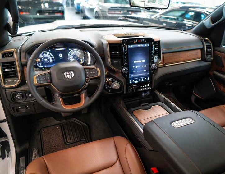 Dodge RAM 17