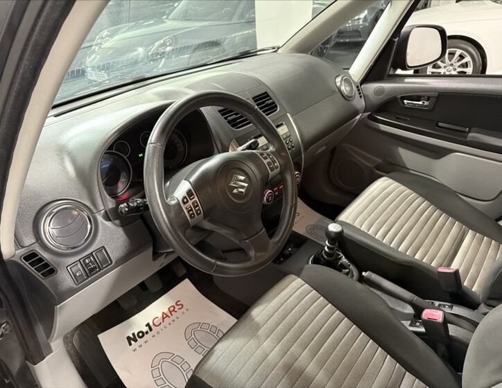 Suzuki SX4 7