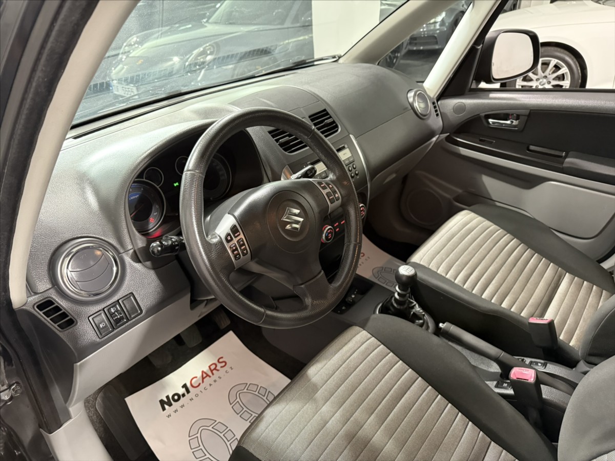 Suzuki SX4