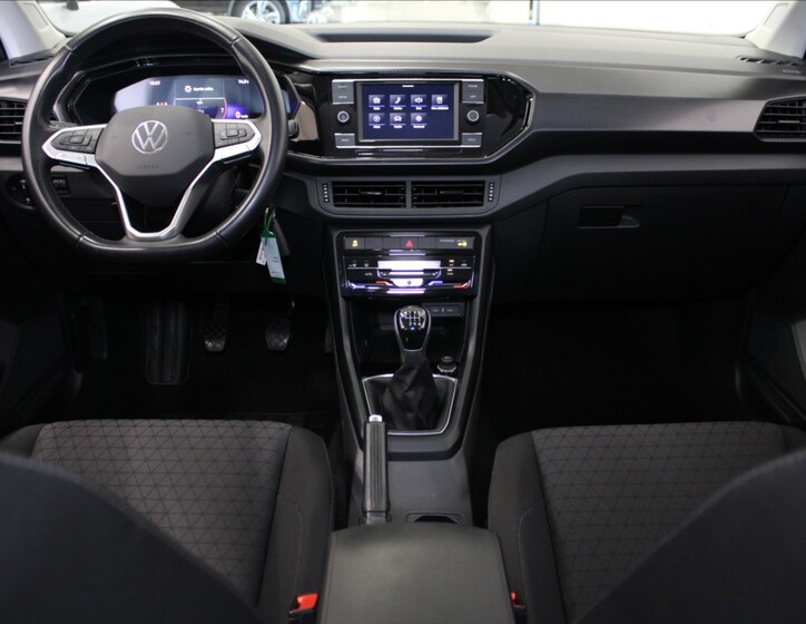 Volkswagen T-Cross 10