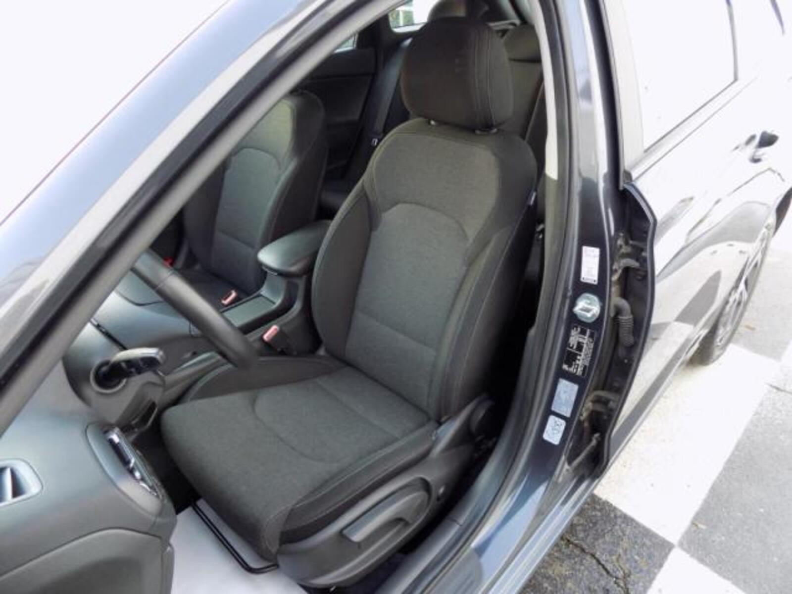 Hyundai i30 13