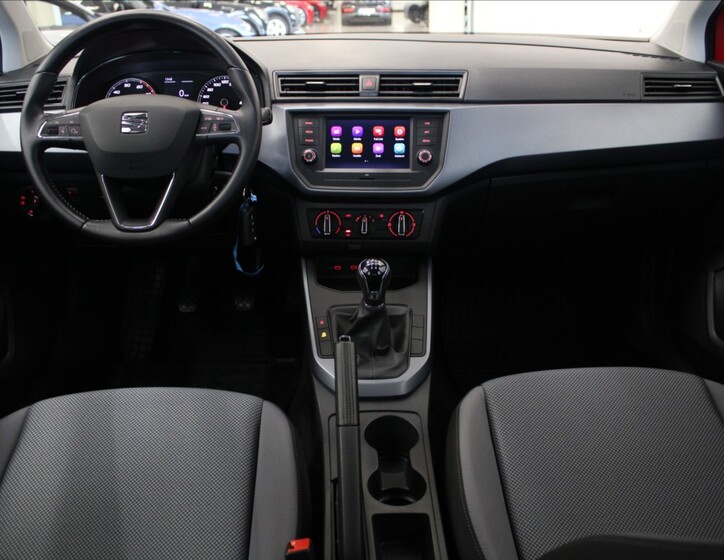 Seat Arona 8