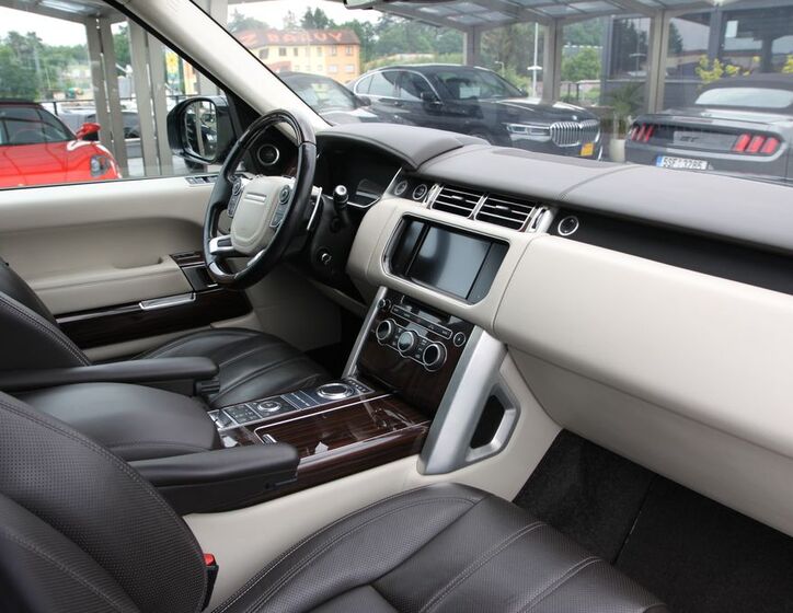 Land Rover Range Rover 26