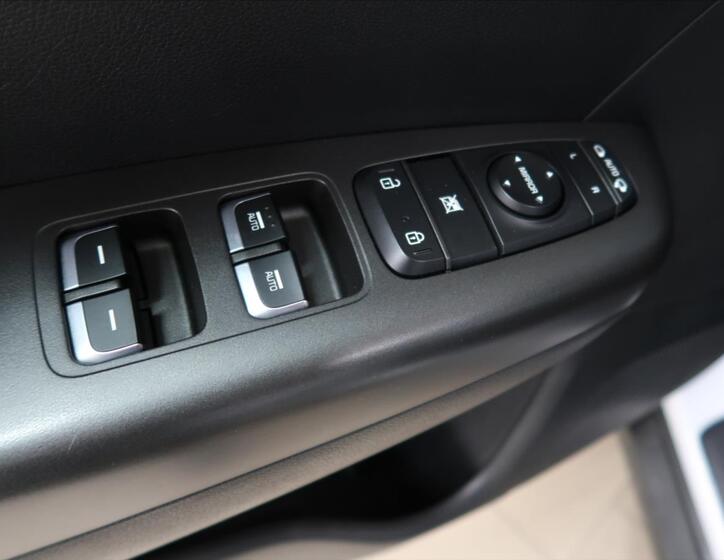 KIA Sportage 16